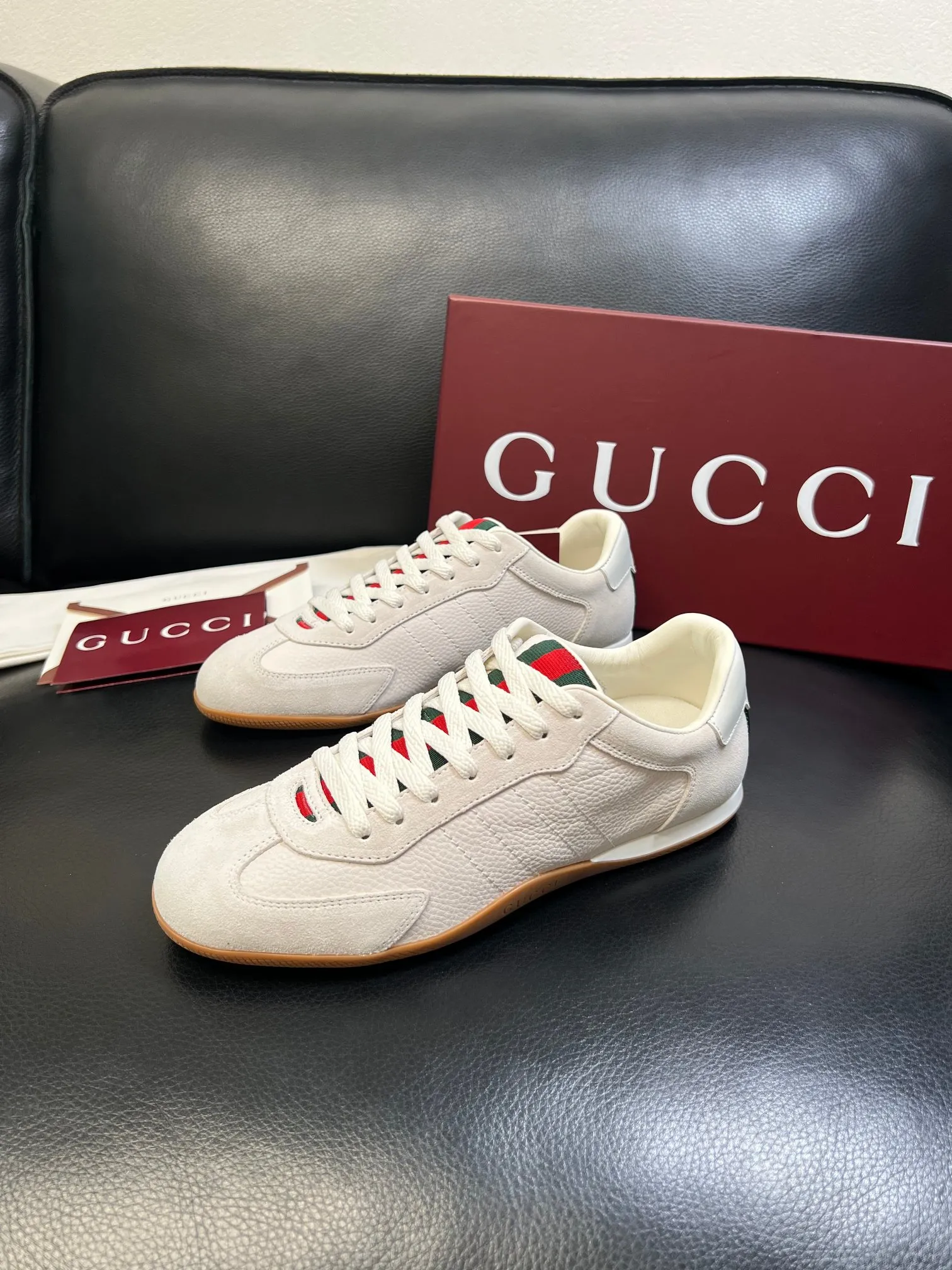 P420. New men's shoes GUCCI [Lightning] latest shoes shipped. Original quality, fashionable, special materials, inner mesh, brand new packaging. The foot feels super comfortable and the workmanship is impeccable Code number: 38-45 No. 058